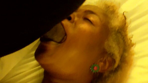 Ivy Jones jeung Lacey Channing licking pussies kedap maranéhanana
